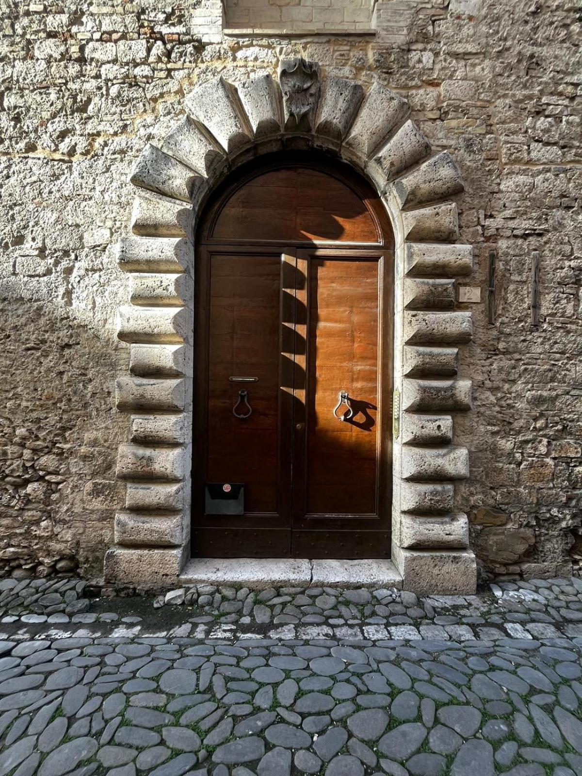 Hotel & Residenza 100 Torri Ascoli Piceno Bagian luar foto