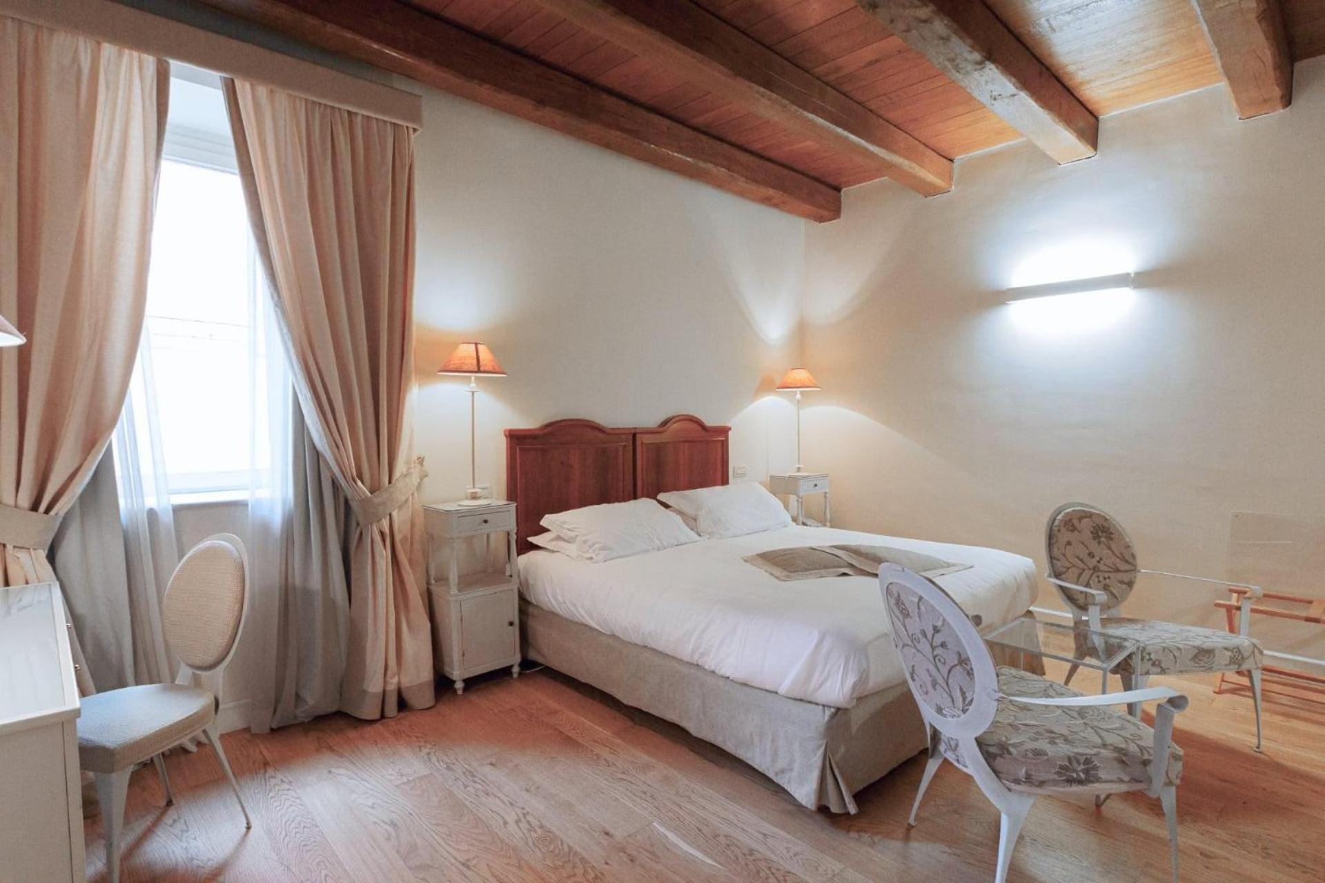 Hotel & Residenza 100 Torri Ascoli Piceno Bagian luar foto
