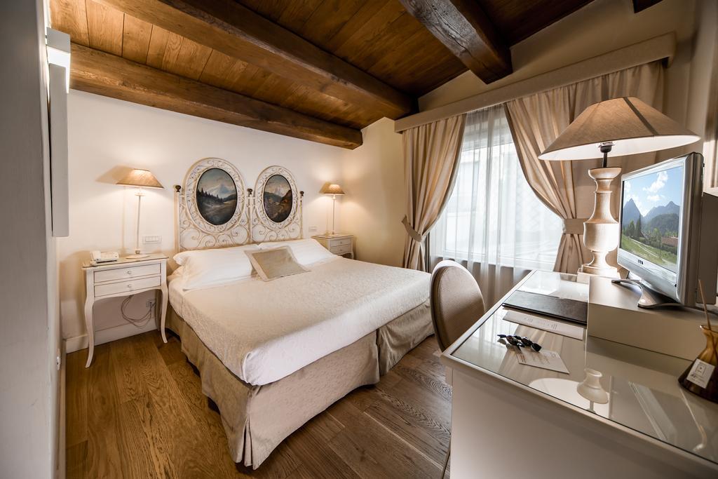 Hotel & Residenza 100 Torri Ascoli Piceno Bagian luar foto